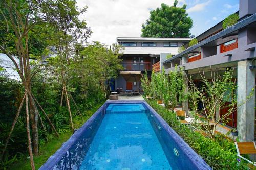 Chang Phueak Hotel | Yellow Pillow village