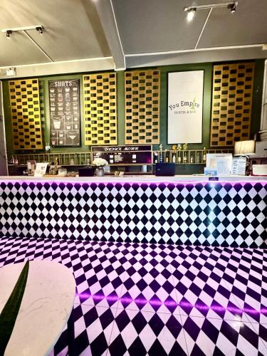 Pakse Hostel | You Empire Hostel & Bar