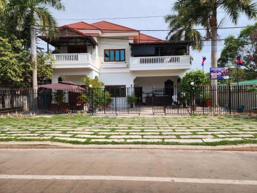 Siem Reap House | Youth's Dream Fulfillment Association