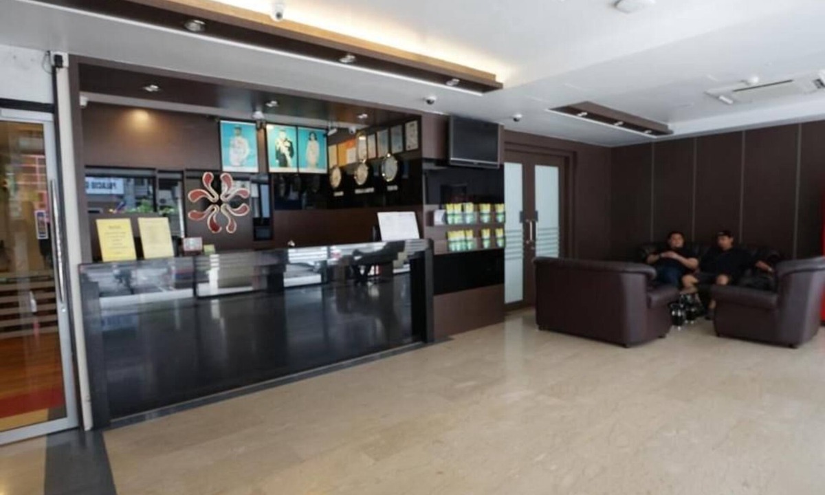 Taman Century Hotel | Zen Zeng Hotel