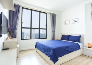 3BR luxury apt ★ river view, free rooftop pool, gym