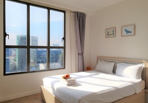 3BR luxury apt ★ river view, free rooftop pool, gym