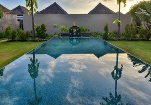 Amazing 1 Bedroom private pool near Seminyak