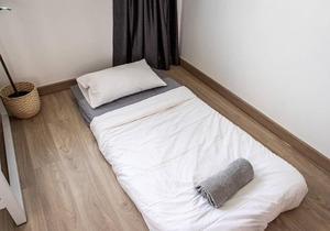 B4 Locally comfy Large room 3mins walk to MRT