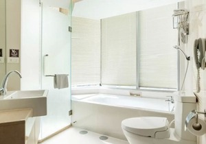Charming Sky Bay Suite near BTS Phrakanong 简约迷人房近轻轨站 U3