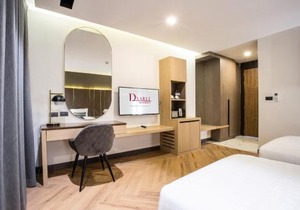 D Varee Montara Thonglor 25