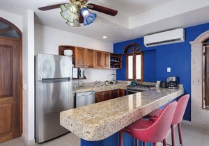 Entire Floor at Luxury Resort: Two 7TH-Floor Penthouses w/Epic Ocean Views