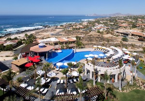 Hacienda Encantada Resort