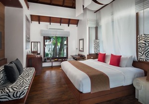 Hydro Pool Villa - 13