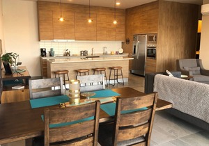 Large Cabo Condo, Heated Pool, AC, All New Furniture, 5 Min to Marina