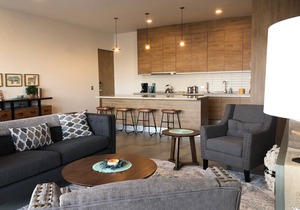 Large Cabo Condo, Heated Pool, AC, All New Furniture, 5 Min to Marina