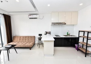 LOVINA 17-10 AT Harbour Bay Residences
