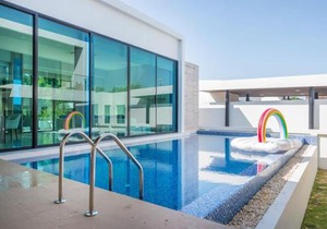 Luxury 3-Bedroom Pool Villa Beach Access, Na Jomtien Pattaya