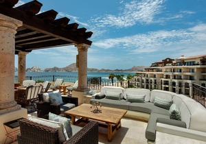 Luxury at Your Fingertips: Spacious Penthouse - Villa La Estancia 1502
