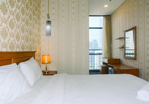 Luxury Classic 2BR Sudirman Suites Apartment By Travelio