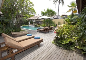 Majestic 4BR Villa Located Near The Beach, Sanur! 8Min Walk To The Night Market!