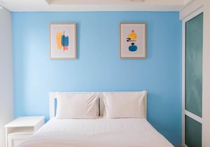Minimalist and Convenient 1BR Bintaro Plaza Apartment By Travelio