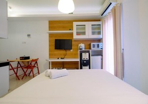 Minimalist Studio at Pakubuwono Terrace Apartment By Travelio