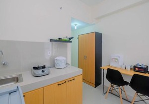 Minimalist Studio Room Bogorienze Resort near The Jungle By Travelio