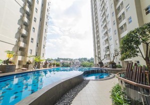 Modern 1BR Apartment Near Cihampelas at Parahyangan Residence By Travelio