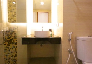 Modern Stylish Studio Plus at Greko Apartment Bandung By Travelio