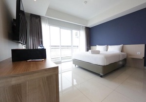 Modern Stylish Studio Plus at Greko Apartment Bandung By Travelio