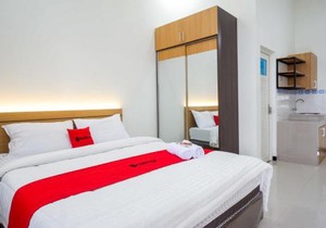 RedDoorz near Terminal Tirtonadi 2
