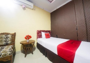 RedDoorz Syariah near RSUD Ainun Habibie Gorontalo