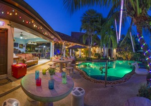 Relaxing Palm Pool Villa & Tropical Illuminated Garden & Swimming Pool.