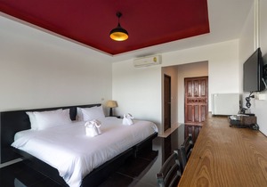Room Only · Deluxe with Garden View Room, 16min to Phuket Old Town