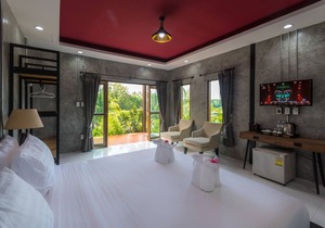 Room Only · Villa with Garden View, 16min to Phuket Old Town