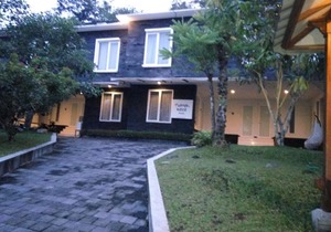 Rumah Kecil Jatirejo