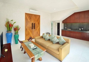 Secluded Villa Near GWK Cultural Park in Nusa Dua, Quiet and Lux!