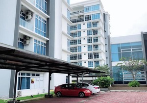 Senai Garden Suite