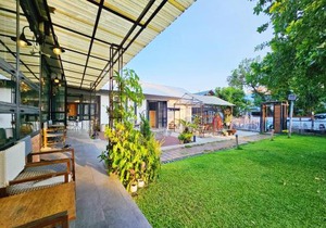 Sherloft Home & Hostel