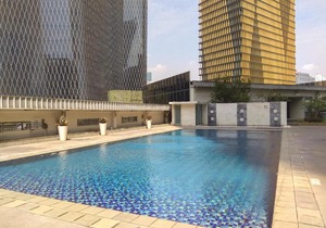 Spacious 2BR Apartment @ The Grove Suites By Travelio