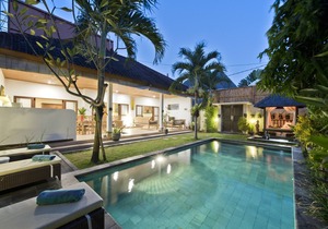 Spacious 3 Bedroom villa, seminyak