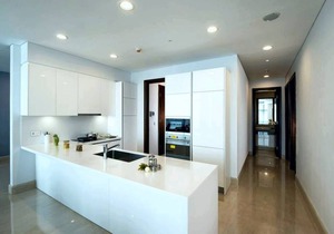 Two-bedroom Executive Serviced Apartment Oakwood Suites La Maison