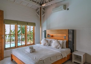 Villa Kazz 1 - Villa 1 Joglo style - 2 bdr - AMAZING LOCATION