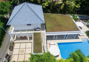 Villa Lovina-beach 2, luxury 5 * villa, staff, beachfront, pool, free boattrip
