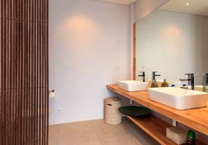 You will Love This Luxury 3 Bedroom Holiday Villa in Kerobokan with Private Pool, Villa Bali 2041
