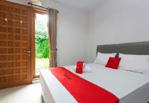 Reddoorz Cilandak Town Square | Cilandak