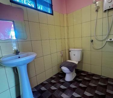 Photharam Hostel | บางกะโดรีสอร์ท Bangkado Resort