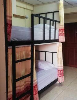 Racha Thewa Hostel | บ้านโอเค โฮสเทล OK HOME hostel