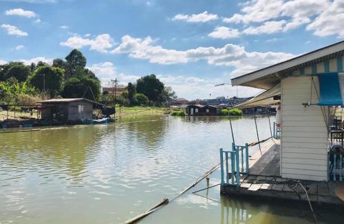 Uthai Thani Hostel | อยู่แพ PaeStay อุทัยธานี
