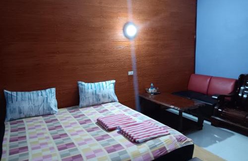 Khlong Thom Hostel | เพชรมาลีรีสอร์ท