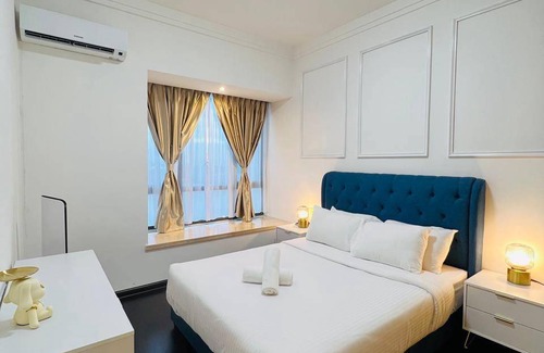 Central District Apartment | 100 m² Apartment ∙ 1 bedroom ∙ 2 guests