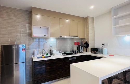 Central District Apartment | 100 m² Apartment ∙ 1 bedroom ∙ 2 guests