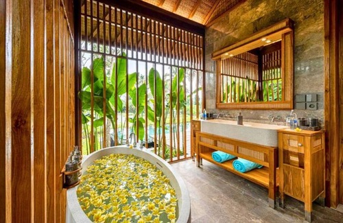 Ubud City-Centre Villa | 100 m² Villa ∙ 2 bedrooms ∙ 4 guests