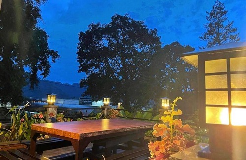 Cipanas House | 1000 m² House ∙ 5 bedrooms ∙ 20 guests
